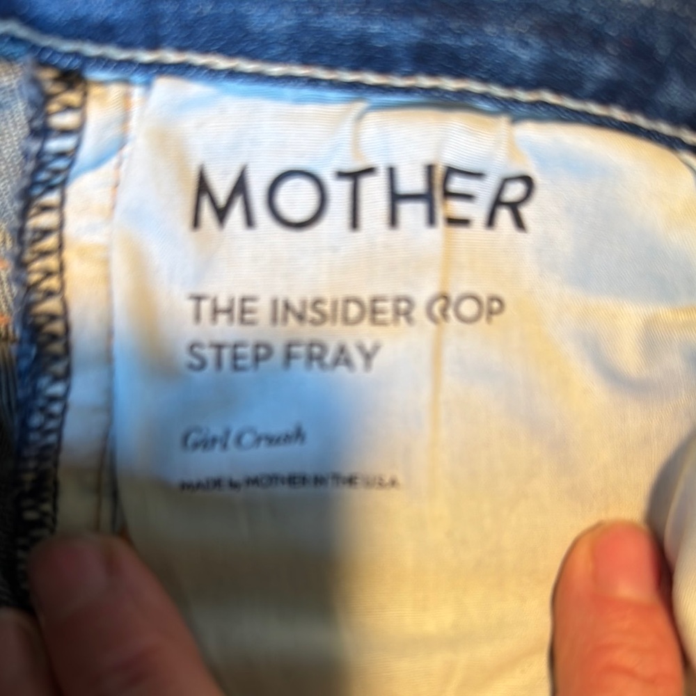 MOTHER The Insider Crop Step Fray Jeans - Blue Denim